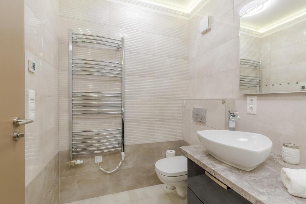 Admiral Luxury IV Apartman By Bltn Apartment Siofok Ngoại thất bức ảnh