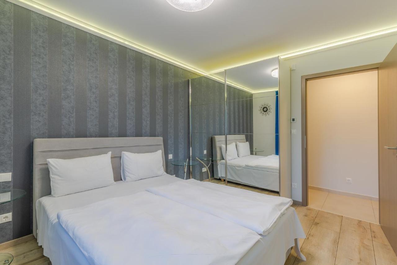 Admiral Luxury IV Apartman By Bltn Apartment Siofok Ngoại thất bức ảnh